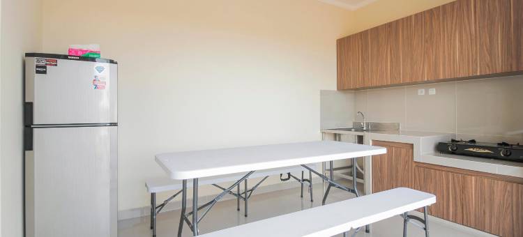 红门酒店-近苏加诺哈达国际机场(RedDoorz Near Soekarno Hatta Airport)图片