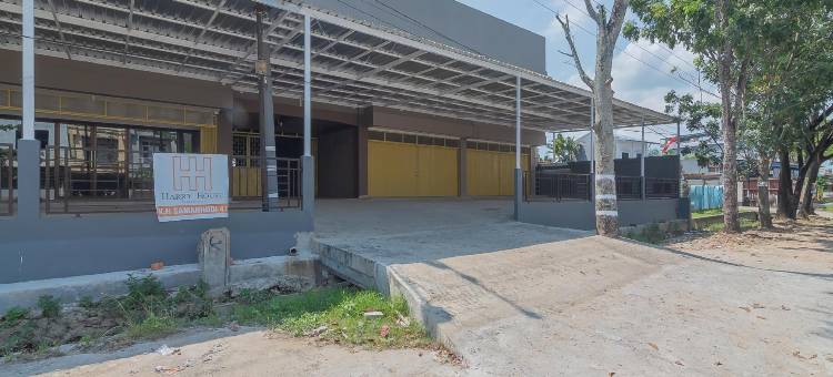 红多兹Plus酒店-近三马林达文化公园(RedDoorz Plus Near Taman Budaya Samarinda)图片