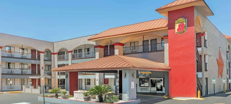 奥斯汀大学-市区速8酒店(Super 8 by Wyndham Austin University/Downtown Area)图片