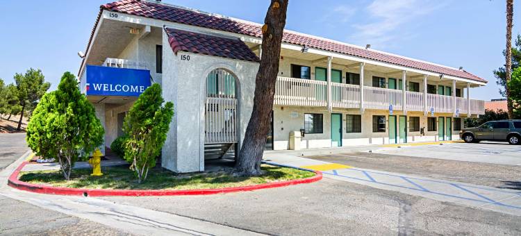 巴斯托6号汽车旅馆(Motel 6 Barstow, CA)图片