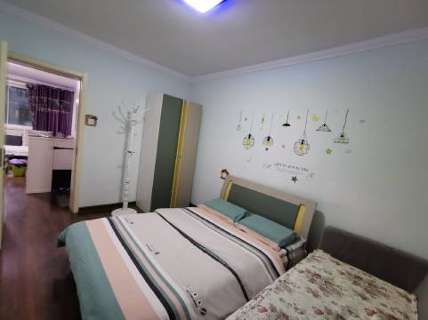 山海关天天民宿(太原路分店)