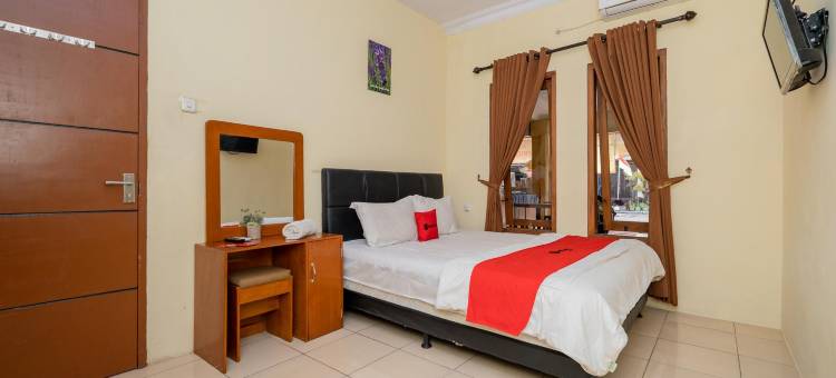 红门伊斯兰酒店 @ 马尼尼湖萨沃贾贾尔(RedDoorz Syariah at Danau Maninjau Sawojajar)图片