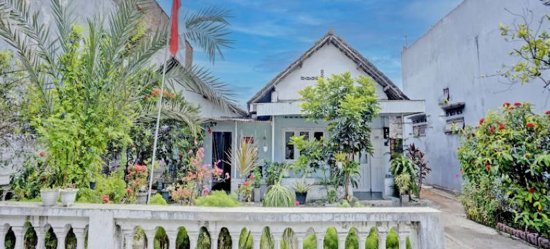 OYO Life 92921 欧玛雅伊斯兰公寓(OYO Life 92921 Omaya Kost Syariah)图片