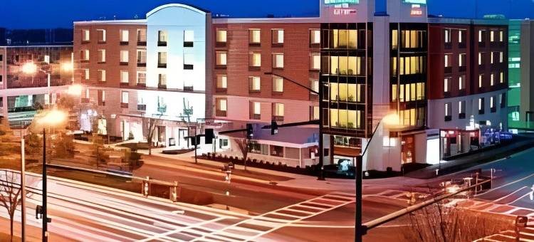 诺福克奥多明尼昂大学 SpringHill Suites 酒店(SpringHill Suites Norfolk Old Dominion University)图片