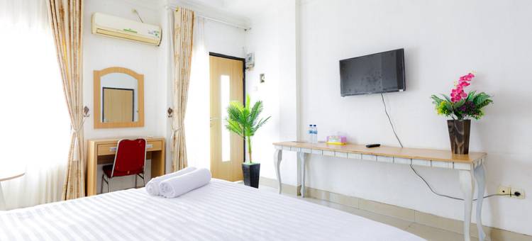 优本维尤SRB-近芝布尔翠普特拉商场(Urbanview Srb Near Mall Ciputra Cibubur by RedDoorz)图片