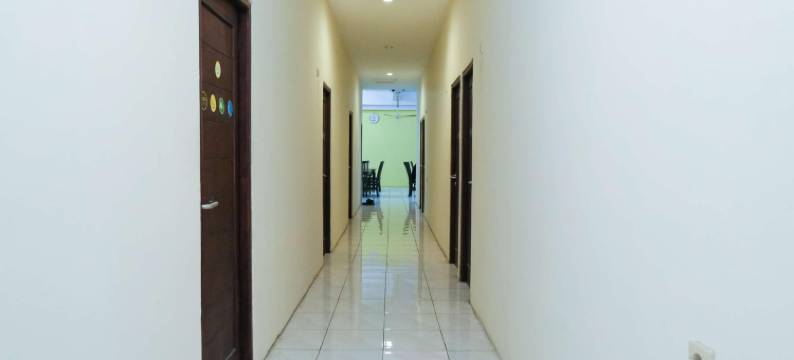 索罗格利亚苏亚酒店(Griya Surya Hostel)图片