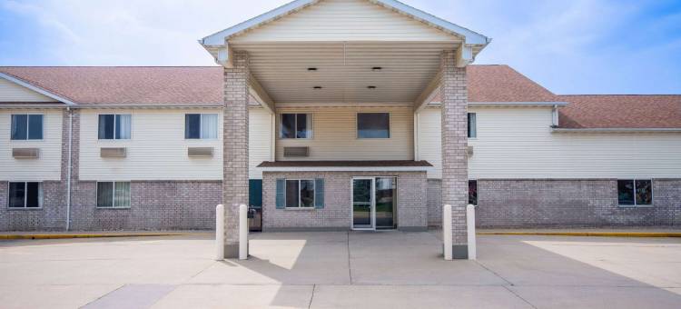 埃文斯代尔滑铁卢温德姆戴斯酒店(Days Inn by Wyndham Evansdale Waterloo)图片