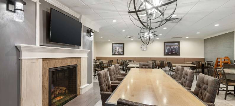 史密斯菲尔德贝斯特韦斯特优质酒店(Best Western Plus Plattsburgh)图片