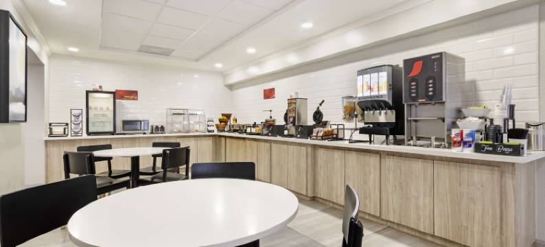 贝斯特韦斯特Plus舒格兰-斯塔福德酒店(Best Western Plus Sugar Land/Stafford)图片