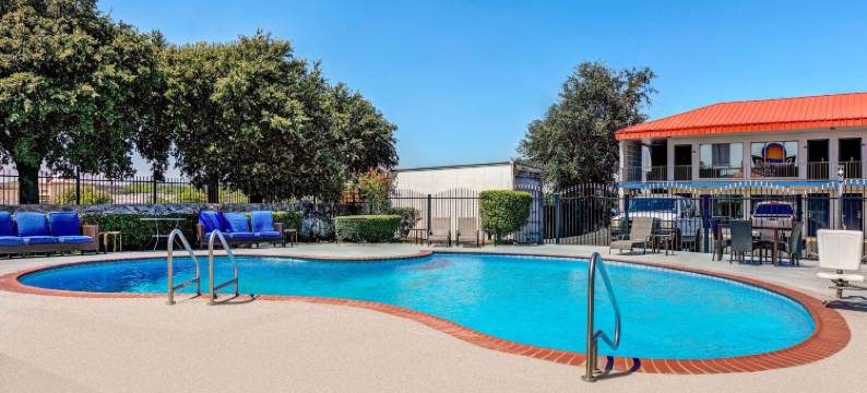 沃斯堡南戴斯酒店(Days Inn by Wyndham South Fort Worth)图片