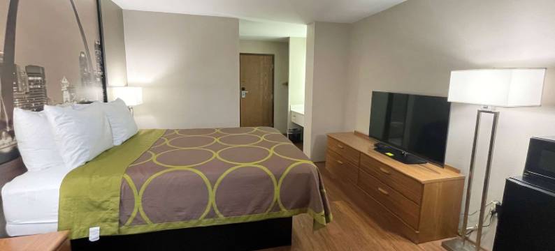 尤里卡-六旗温德姆速8酒店(Super 8 by Wyndham Eureka/Six Flags Nearby)图片