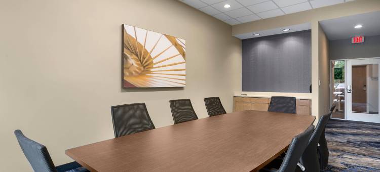 斯泰茨维尔万枫酒店及套房(Fairfield Inn & Suites Statesville)图片