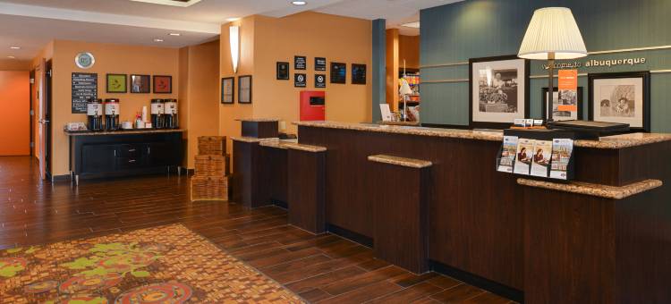 希尔顿欢朋套房酒店-阿尔伯克基库尔斯路(Hampton Inn & Suites Albuquerque-Coors Road)图片