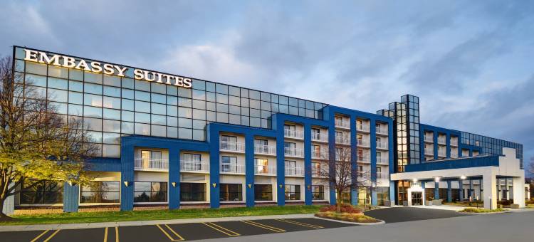 底特律利沃尼诺维希尔顿安泊酒店(Embassy Suites by Hilton Detroit Livonia Novi)图片