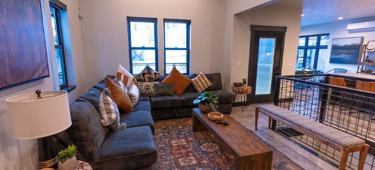 帕克城主街豪华度假别墅-可住30人(Gorgeous, Park City Main Street Villa- Sleeps 30)图片