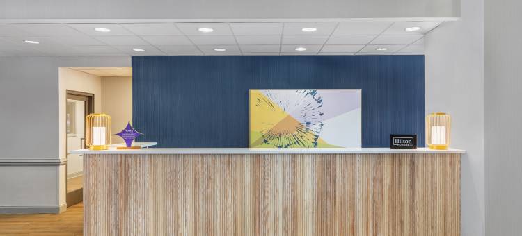 Spark by Hilton Charlotte Tyvola I-77图片