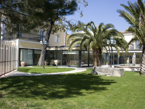 瑞吉丝健康度假酒店