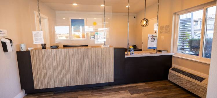 蒙特利市区戴斯酒店(Days Inn by Wyndham Monterey Downtown)图片