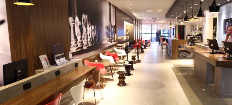 布宜诺斯艾利斯宜必思方尖碑酒店(Ibis Buenos Aires Obelisco)图片