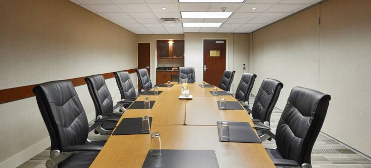 奥兰治维尔精品贝斯特韦斯特优质酒店(Best Western Plus Orangeville Inn  Suites)图片