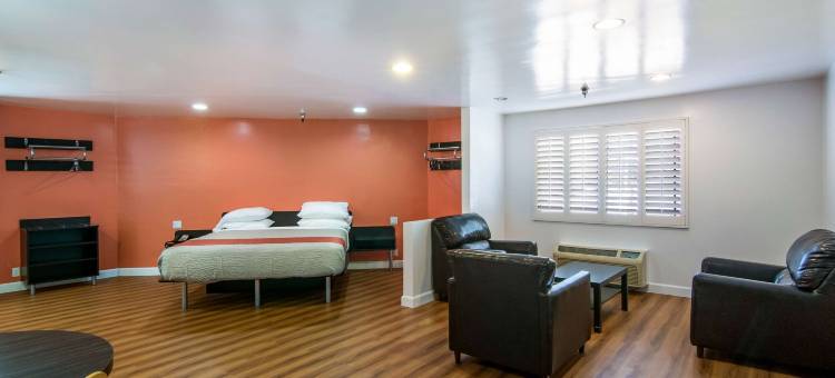 加利福尼亚蒙特利公园 Motel 6 酒店(Motel 6 Monterey Park, CA)图片