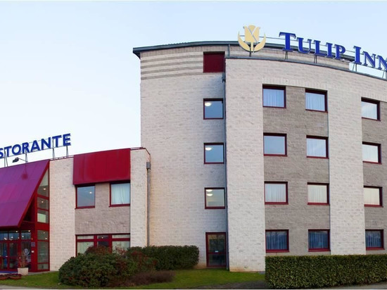 图林南郁金香酒店