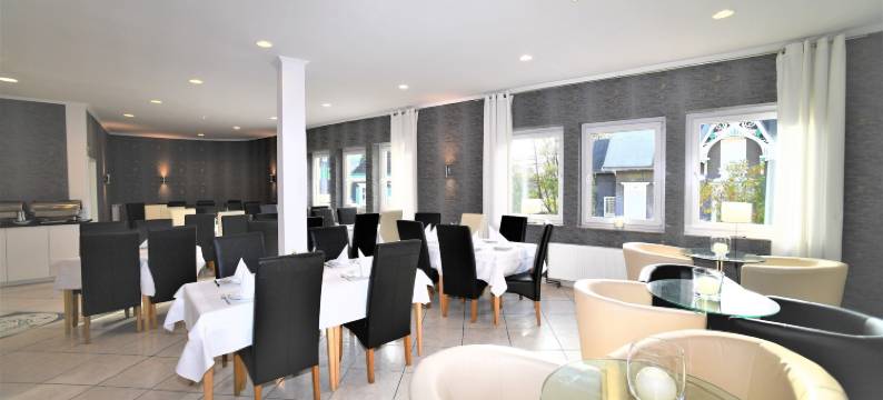 阿斯科特酒店(Ascot Hotel)图片