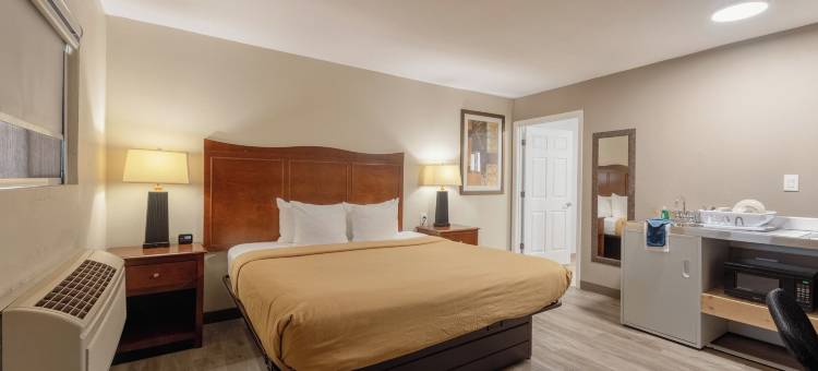 梅萨维德附近的郊区套房酒店(Suburban Studios Near Mesa Verde)图片