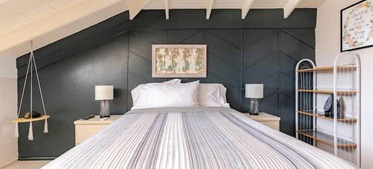 休闲复式在Csompo银庄园(Leisure Duplex at Csompo Silver Manor)图片