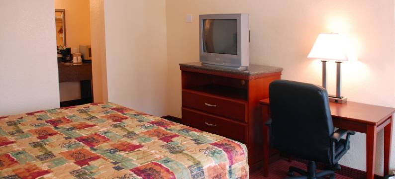 瑞莱克斯套房酒店(Relax Inn and Suites)图片