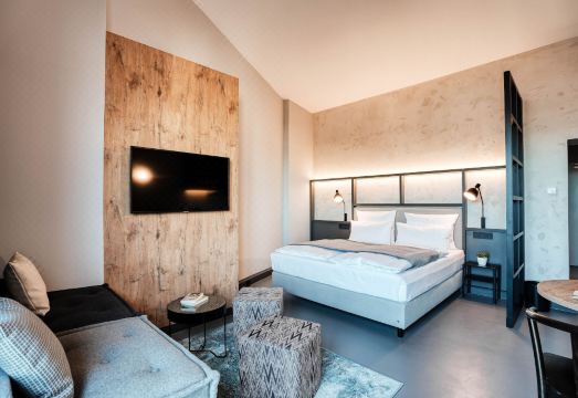 Cloud No7 Lofts Hotel Overview