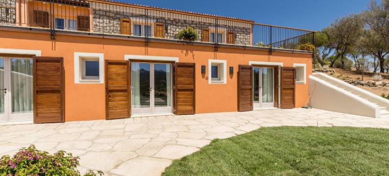 特努塔特拉白酒店(Tenuta Petra Bianca)图片