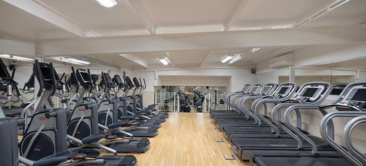 布雷德肖小修道院乡村俱乐部万豪德尔塔酒店(Delta Hotels Breadsall Priory Country Club)图片