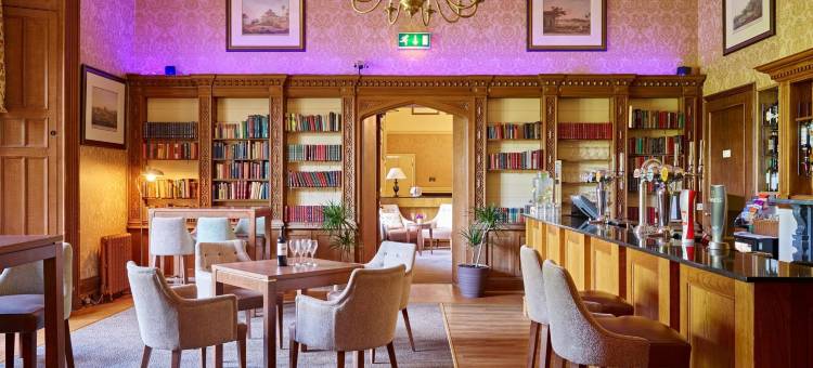 邓布尔顿大厅酒店(Dumbleton Hall Hotel)图片