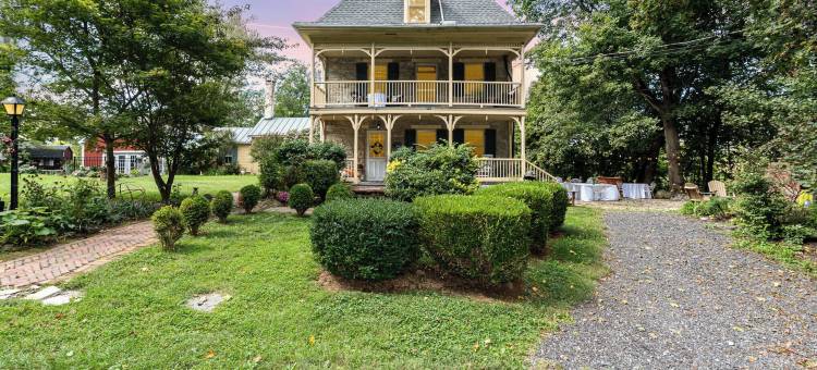 树倒农场民宿(Fallen Tree Farm Bed and Breakfast)图片