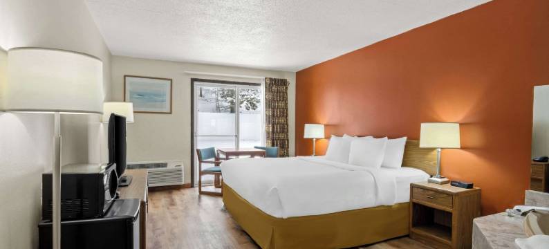 伊克诺旅馆马尼斯蒂(Econo Lodge Manistee)图片