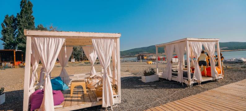 拉古纳海滩俱乐部酒店(Laguna Beach Club Bazaleti Lake)图片