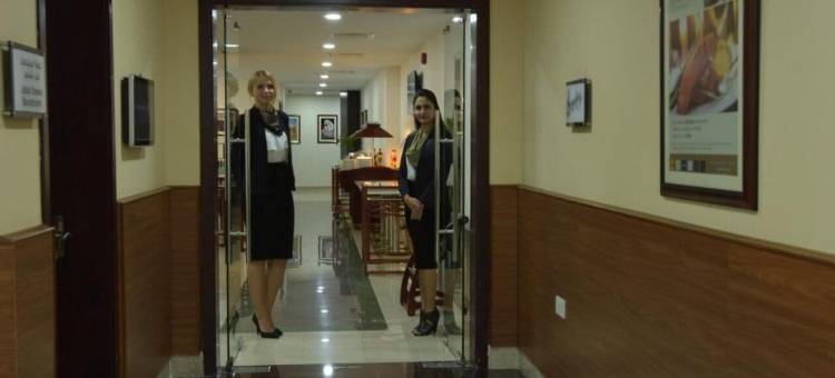 海丁顿鲁维酒店(Golden Tulip Headington)图片