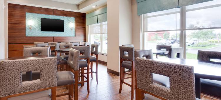 迈尔斯堡机场FGCU德鲁里套房酒店(Drury Inn & Suites Fort Myers Airport FGCU)图片