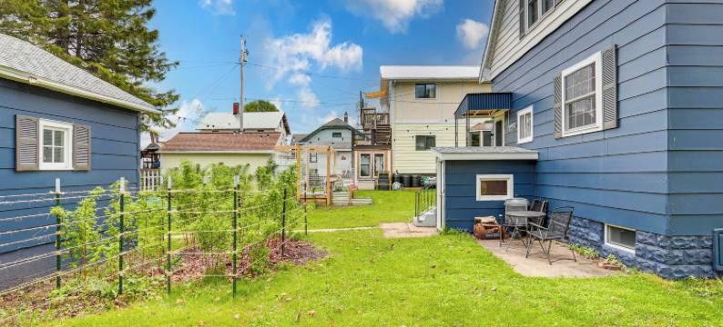 距离波基斯17英里的度假屋，步行可至海滩和主街(17 Mi to Porkies: Getaway Steps to Beach & Main St)图片