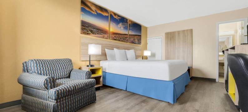 韦恩堡戴斯酒店(Days Inn by Wyndham Fort Wayne)图片