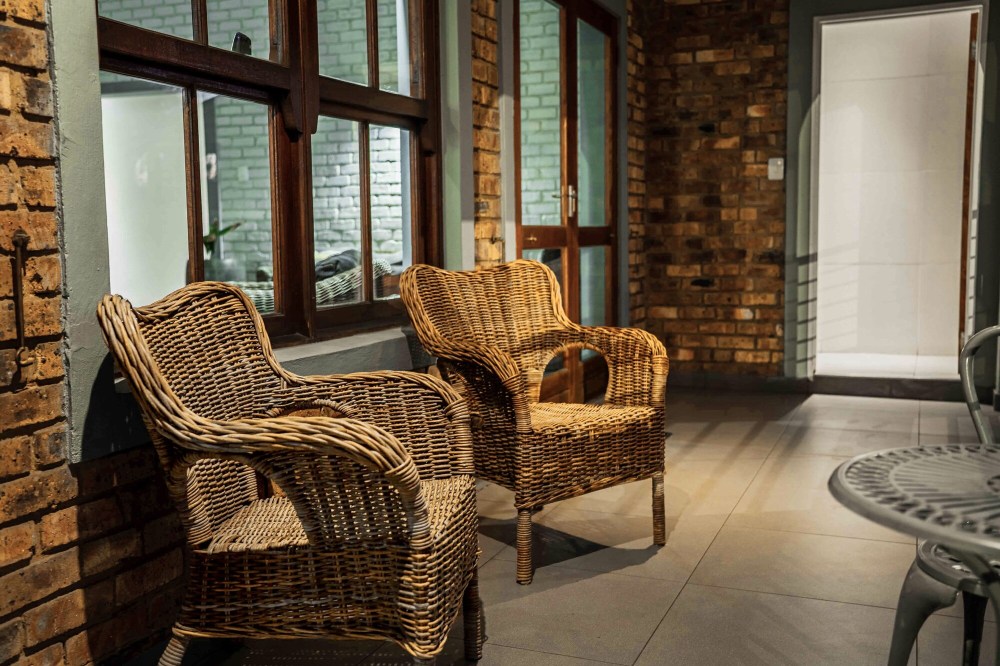 YALLA YALLA BOUTIQUE HOTEL Over view