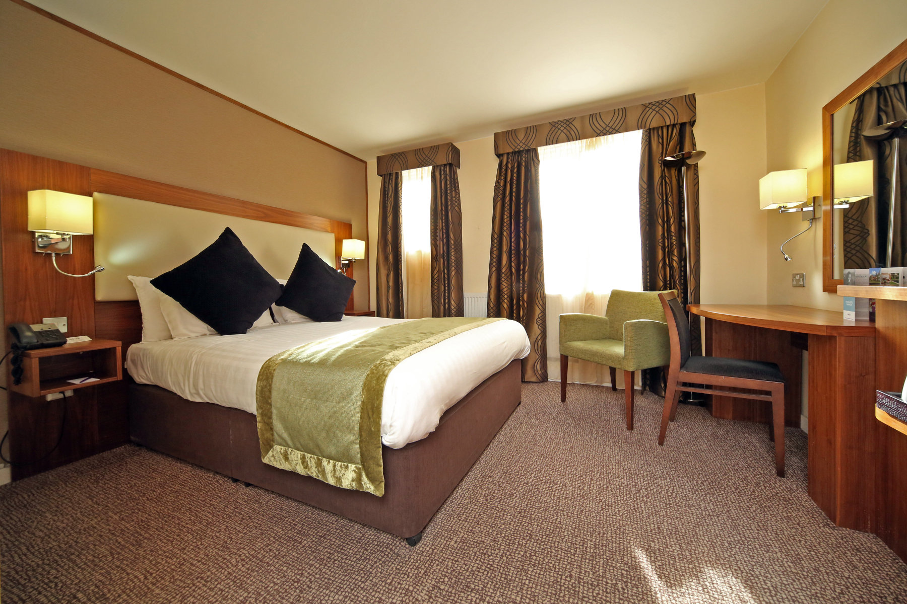 voco LETCHWORTH HALL by IHG Over view