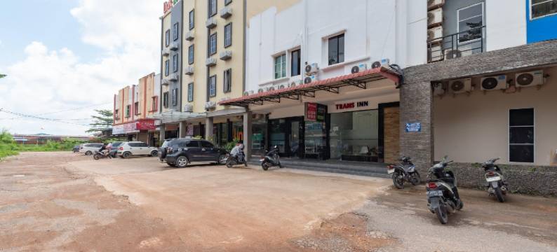 乌尔班维尤特兰斯酒店巴淡岛 by 红门(Urbanview Trans Hotel Batam by RedDoorz)图片