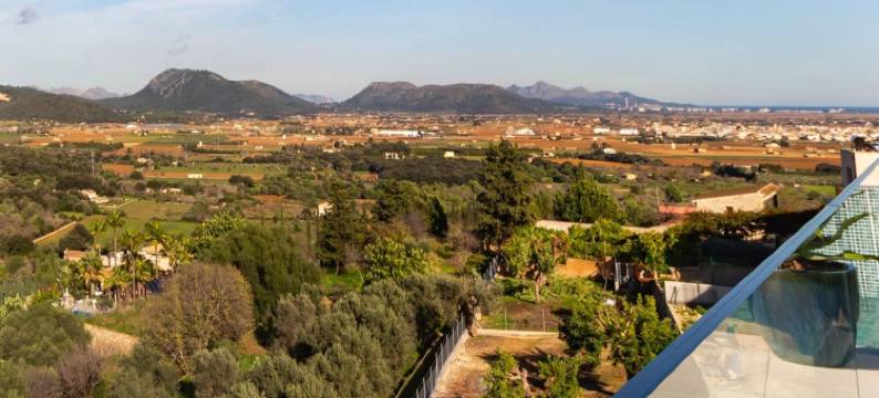 Villa in Búger with Rooftop Pool & Scenic Views图片