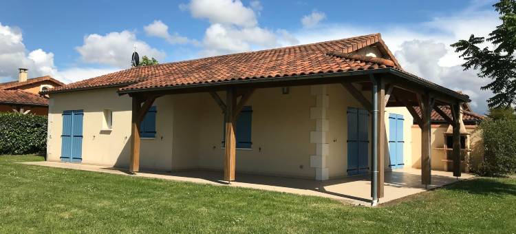 Villa in Les Forges with Golf & Pool Access图片