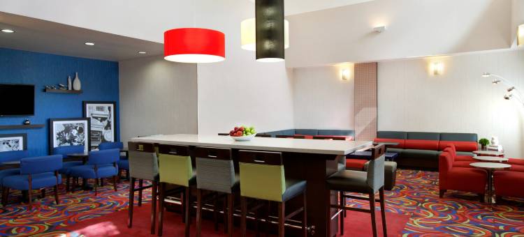 阿纳海姆加登格罗夫欢朋套房酒店(Hampton Inn & Suites Anaheim Garden Grove)图片