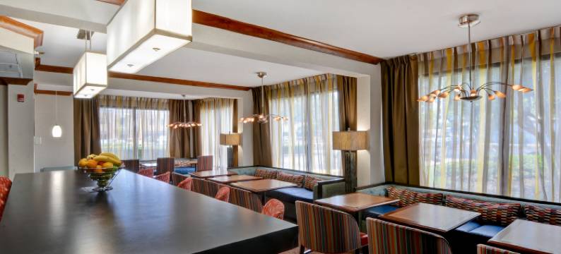 孟菲斯波普拉欢朋酒店(Hampton Inn Memphis-Poplar)图片