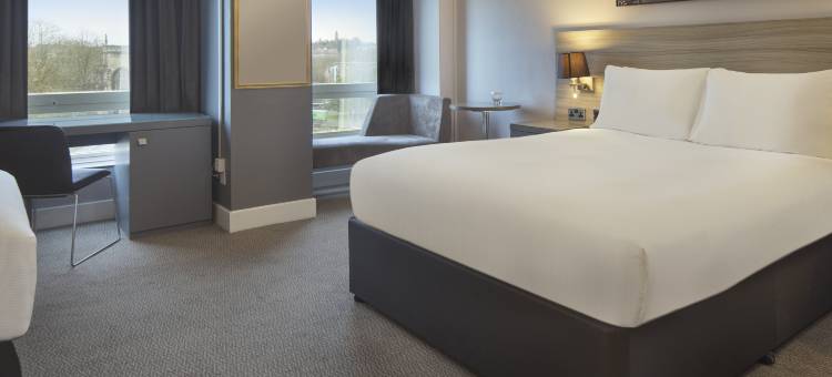 布里斯托尔城中心希尔顿逸林酒店(DoubleTree by Hilton Bristol City Centre)图片
