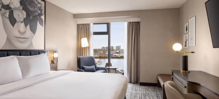 丽笙蓝标温哥华机场酒店及码头(Radisson Blu Vancouver Airport Hotel & Marina)图片